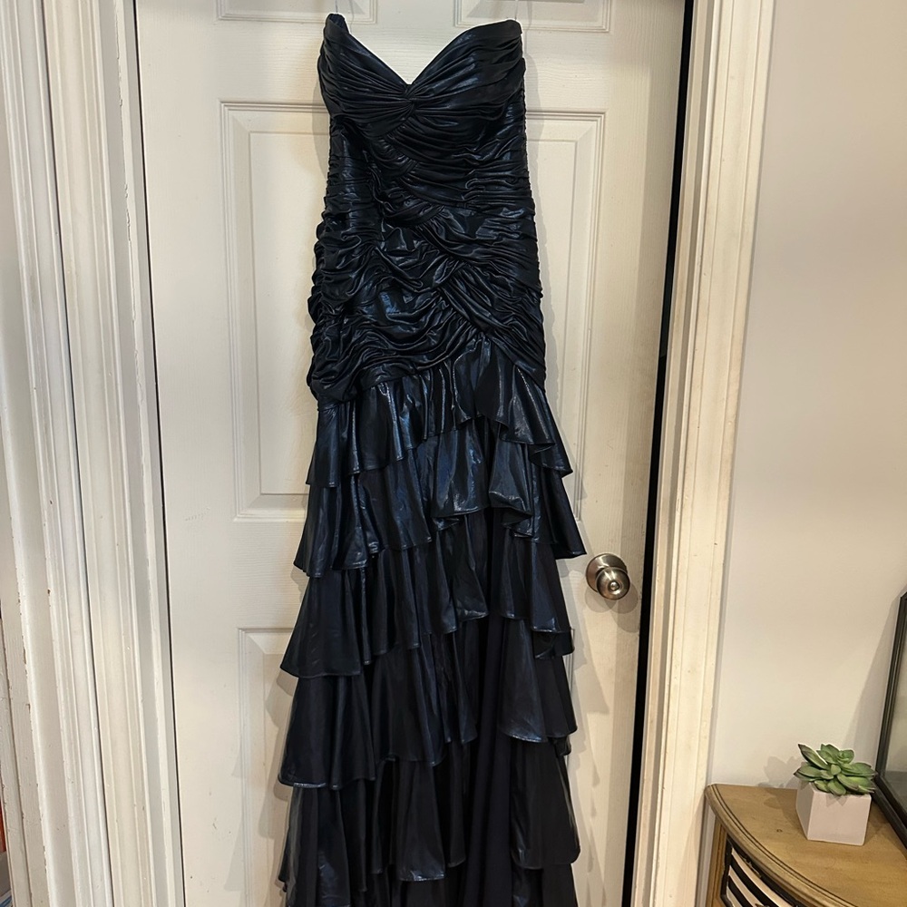 Ava Presley Navy Blue Metallic Formal/Prom Dress